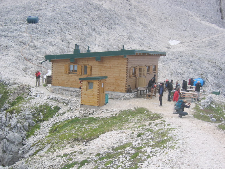 Santner Pass Huette 2734 m