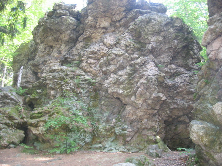 Karasekhöhle Weißer Stein