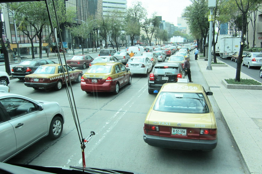 Auch in Mexiko-City zuviel Verkehr