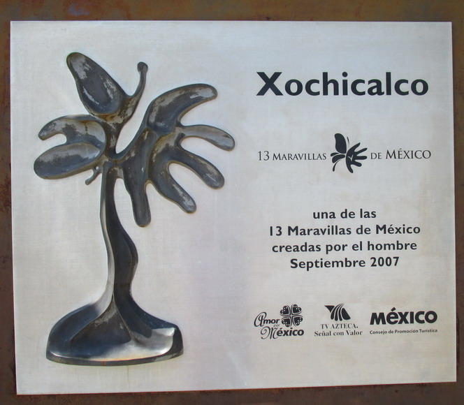 Pramiden + Museum + Ausgrabungen von Cochicalco
