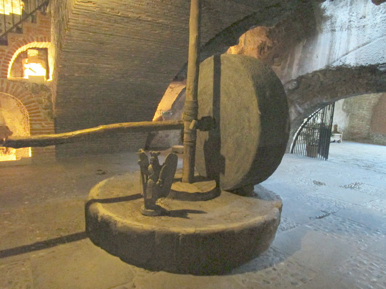 Alte Zuckerrohr-Mühle in der Hacienda Vistahermosa