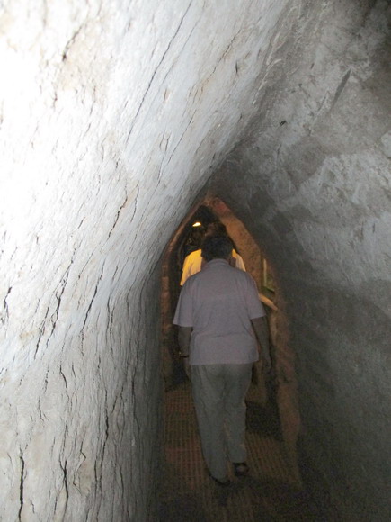 Tunnel durch die Choloula Pyramide