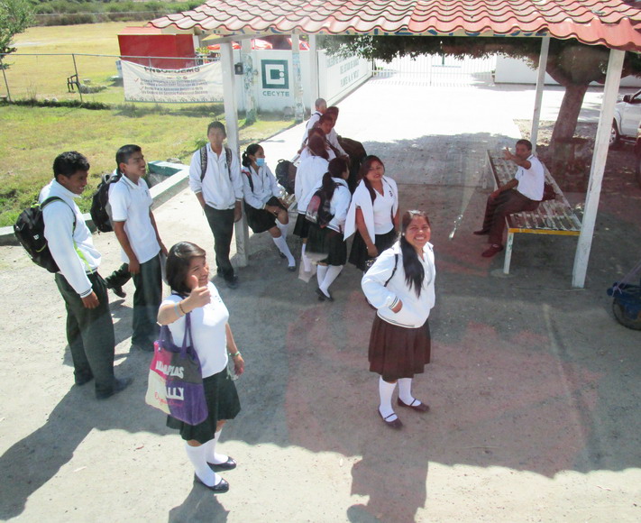 Alle Schüler in Mexiko müssen Schulkleidung tragen.
