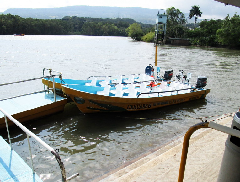 Boote für die Canon el Simidera Tour haben 200 Ps