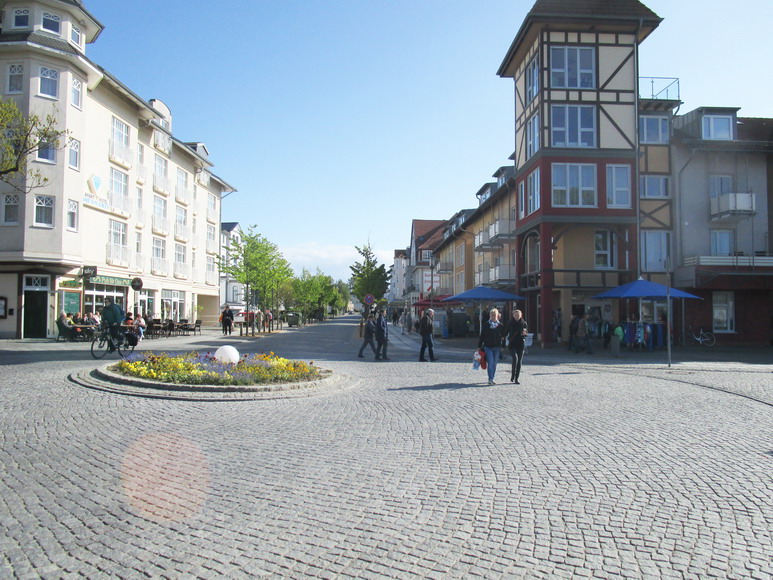 Hauptstrasse von Kühlungsborn-West