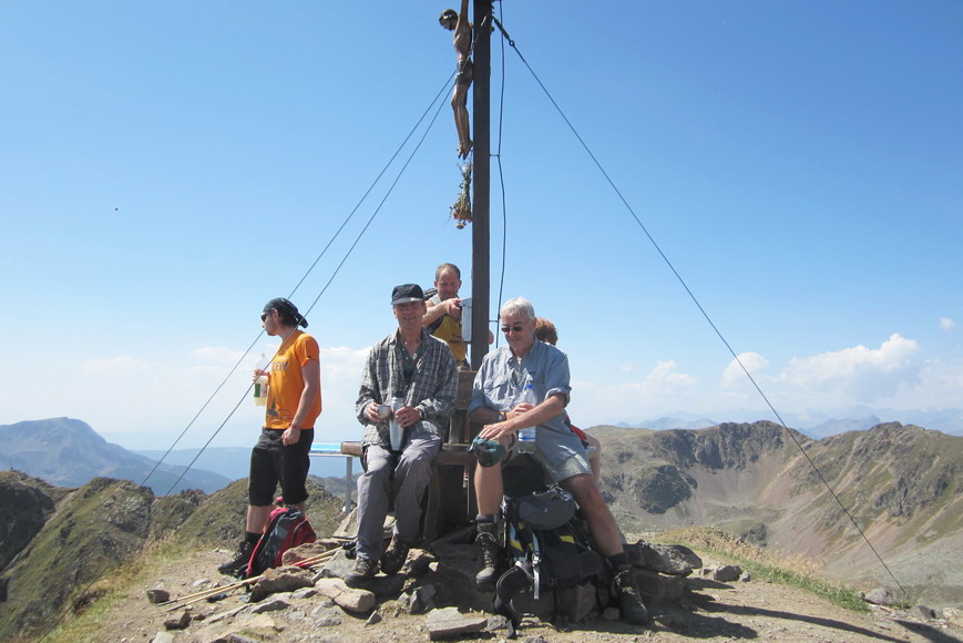 am Gipfelkreuz der Kassianspitze 2581m.