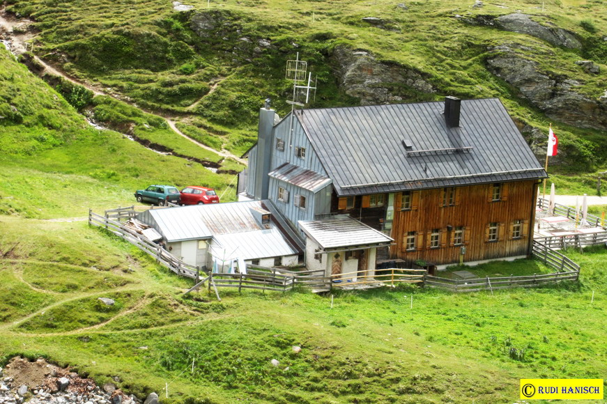 Johannis Hütte 2116 m.